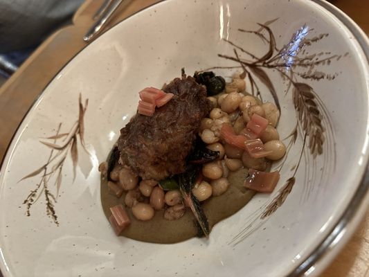 Restaurant Ouroboros by null