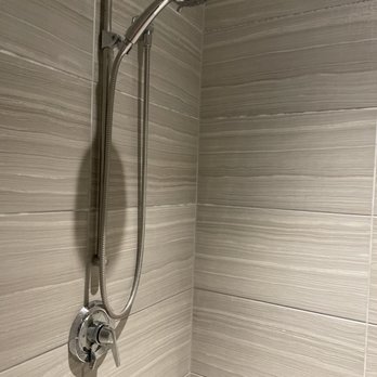 Hibiscus Spa - Shower room - Day Spas Near Me - Clearwater, Florida