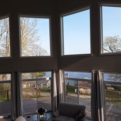 Dutch-Touch Window Cleaning