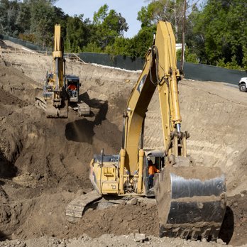 D & D Construction - Mass Excavation - General Contractors Near Me - Sun Valley, California D & D Construction - Mass Excavation - General Contractors Near Me - Sun Valley, California
