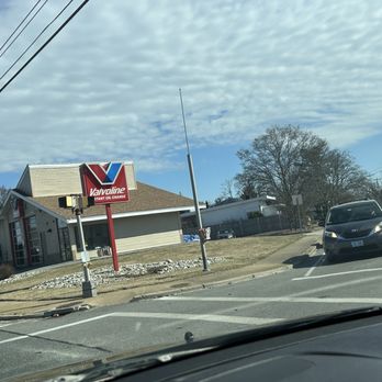 Valvoline Instant Oil Change - Oil Change Stations Near Me - Warwick, Rhode Island