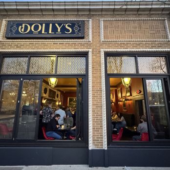 Dolly’s - Outside - Wine Bars Near Me - Wheaton, Illinois