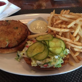 Edge Restaurant - Lump Crab Cake Sandwich - New American Near Me - Bethlehem, Pennsylvania