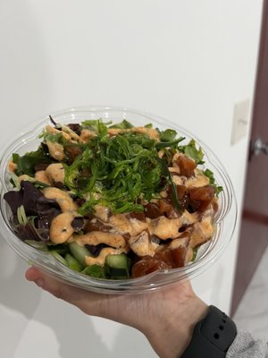Poke Burri / Lifting Noodles Ramen by null
