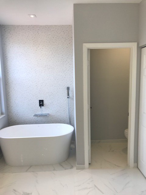 Slide of Full Service USA