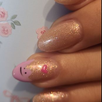 Bee's Nails - My cute ditto nails I got done at Bee's nails! - Nail Salons Near Me - Sacramento, California