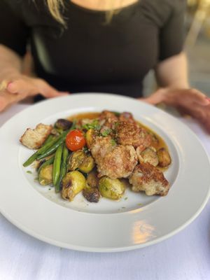 Beaujolais Bistro by null