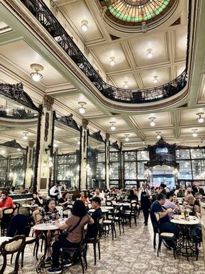 Confeitaria Colombo by null