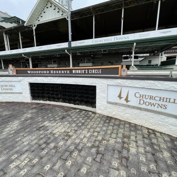 Churchill Downs - Horse Racing Near Me - Louisville, Kentucky