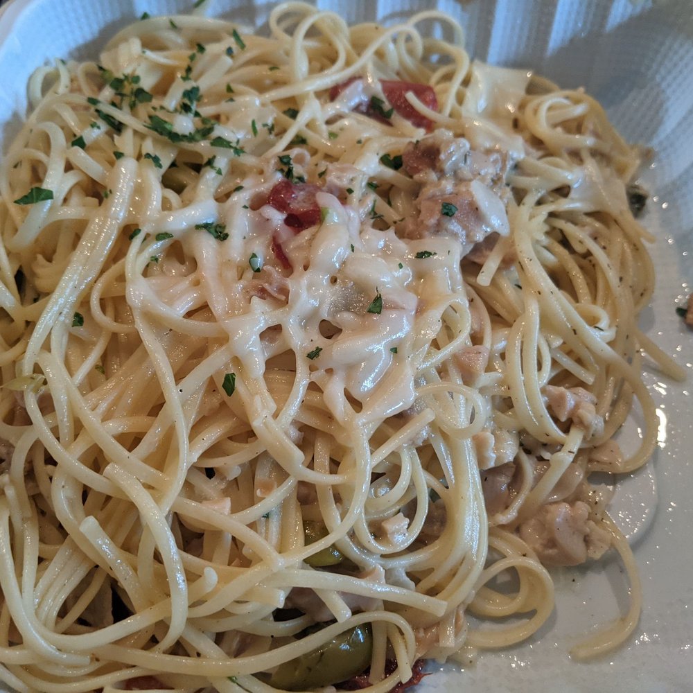 Sauce on the Creek - Linguine and Clams - Pizza Near Me - Avon, Colorado Sauce on the Creek - Linguine and Clams - Pizza Near Me - Avon, Colorado