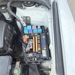 Jamco Japanese Auto Maintenance - FUSE BOX