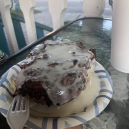 Cinnamon Pecan Roll