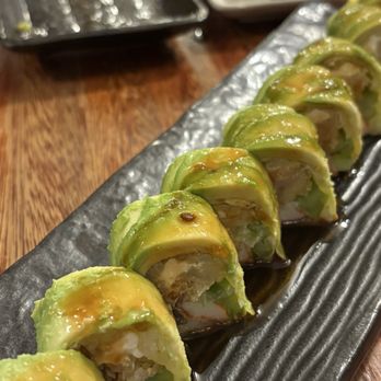 Tanoshi - Andersonville Roll - Sushi Bars Near Me - Chicago, Illinois