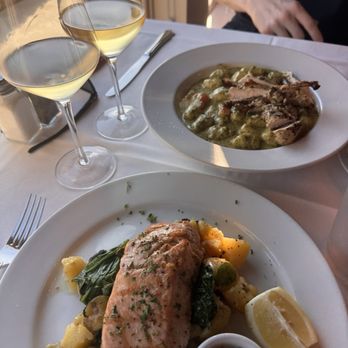 Bella Siena - Salmon & gnocchi - Italian Near Me - Benicia, California