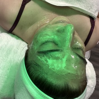 Bella Diosa Beauty - Timeless peel with green led therapy to banish dark spots - Permanent Makeup Near Me - Albuquerque, New Mexico
