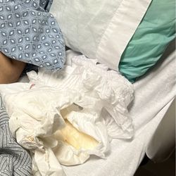 Spanish Hills Wellness Suites - Patients lies in feces, and urine.