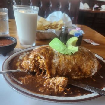 El Toreo West - Chicken mole burrito - Mexican Near Me - Palmdale, California El Toreo West - Chicken mole burrito - Mexican Near Me - Palmdale, California