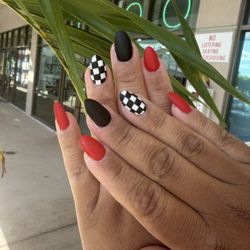 Garden Nails
