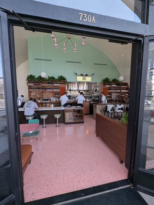 Le Hut Dinette by null
