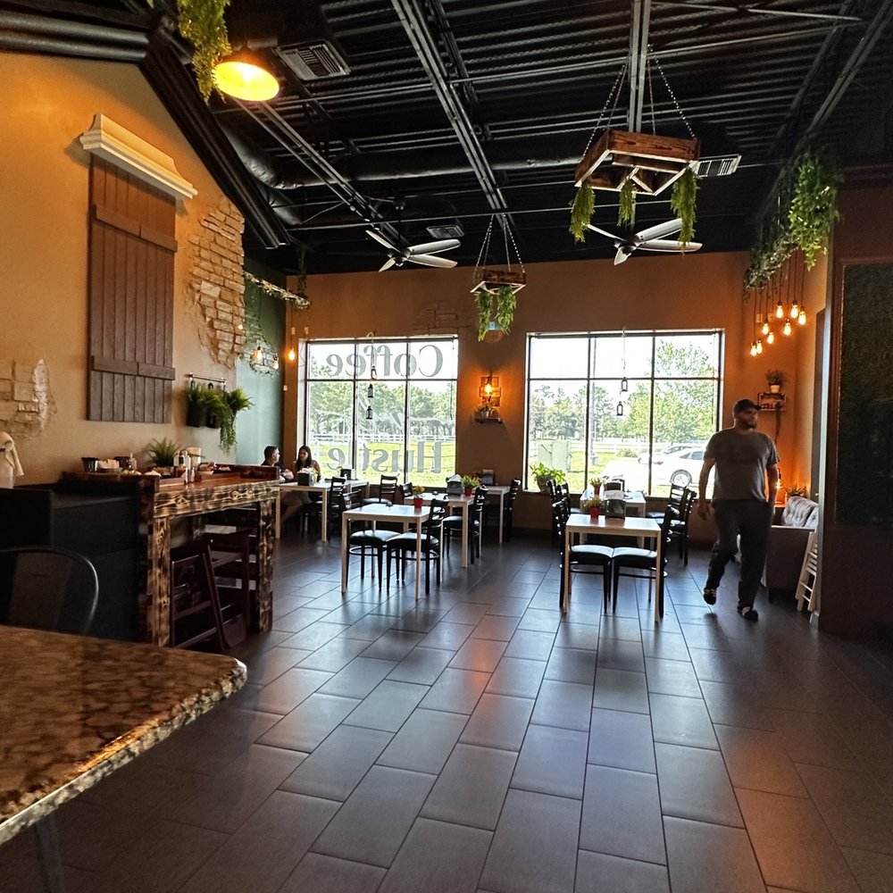 Aromas-Coffeeshop - a view of a coffee shop - Desserts Near Me - St. Cloud, Florida
