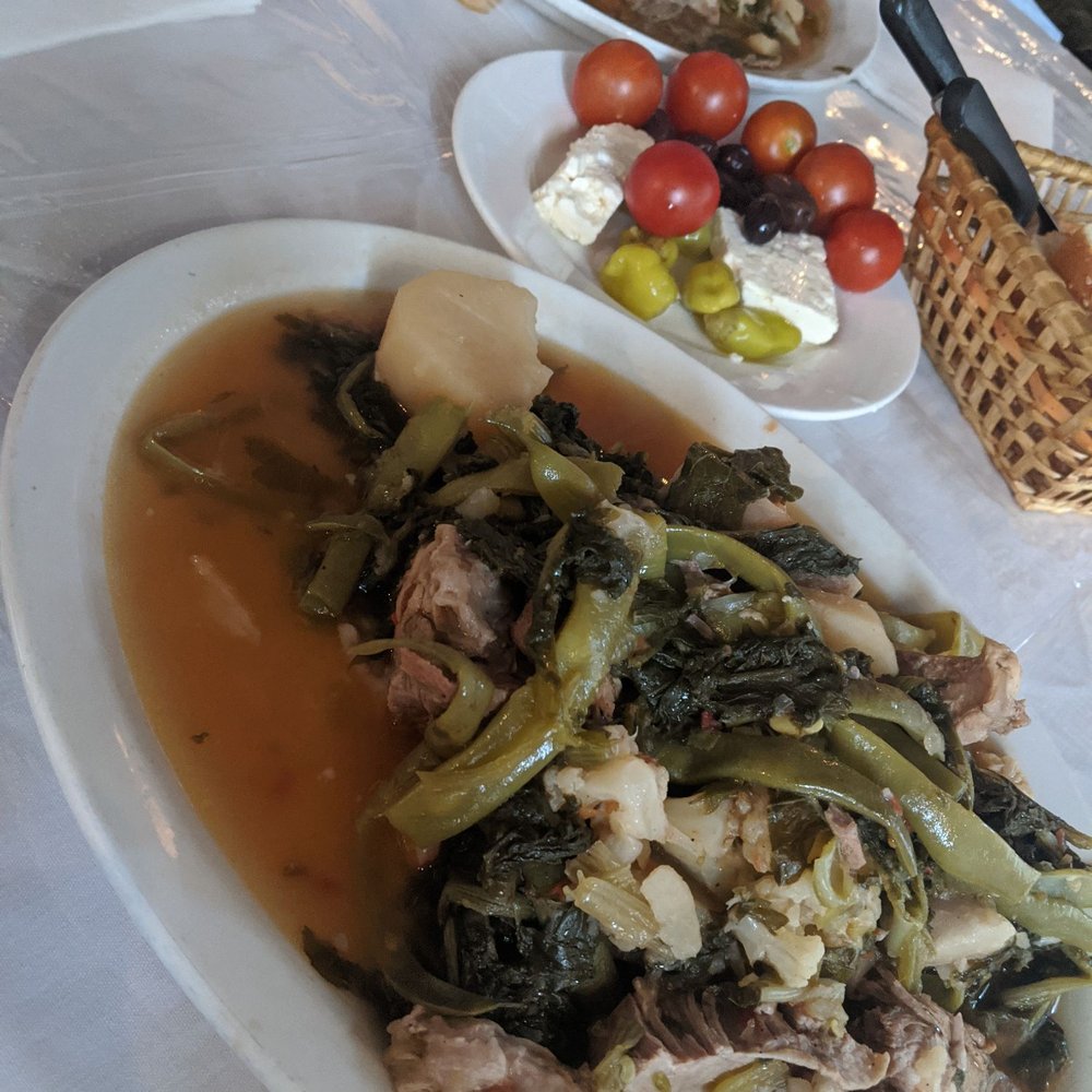 Asteria - a plate of food on a table - Portuguese Near Me - Laval, Quebec