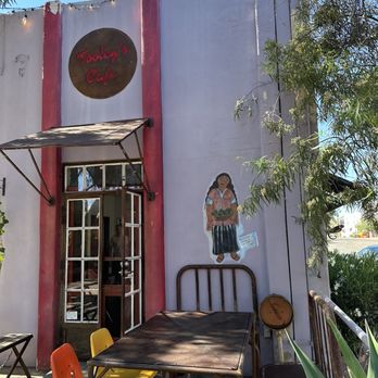 Tooley's Cafe - Out front - lots of outdoor seating - Coffee & Tea Near Me - Tucson, Arizona
