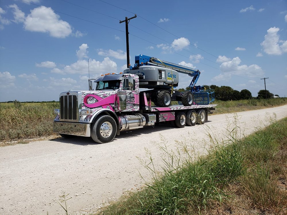 TRICITY TOWING 15 Photos & 10 Reviews 1415 Central Commerce Cir