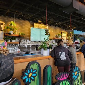 Green Cheek Beer Co. - The bar where you are supposed to queue and order - Breweries Near Me - Oceanside, California