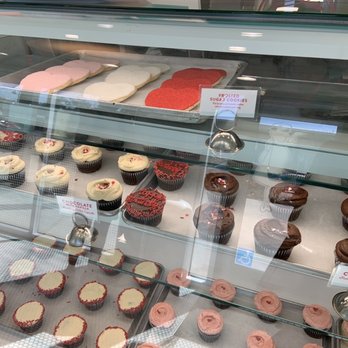 SusieCakes - Available cupcakes & sugar cookies during Valentines Holiday 2.10.22 - Bakeries Near Me - Long Beach, California SusieCakes - Available cupcakes & sugar cookies during Valentines Holiday 2.10.22 - Bakeries Near Me - Long Beach, California