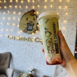 Cuckoo's Cafe - Strawberry matcha latte.