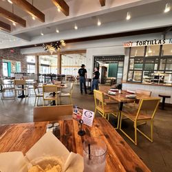 Blue Goose Cantina - Dining area
