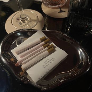 Pearl Box - Bubblegum cigs - Lounges Near Me - New York, New York Pearl Box - Bubblegum cigs - Lounges Near Me - New York, New York