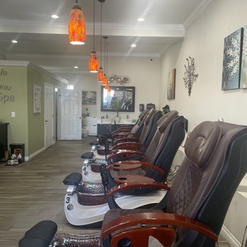 Fantabulous Nails & Spa - Nail Salons Near Me - San Marcos, California