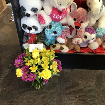 Flower Queen - Something for everyone- even the kiddies with those lovely fluffy animal friends! Balloons too! - Home & Garden Near Me - Greensboro, North Carolina