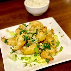 Asian House - Number 83 , shrimp on a bed of lettuce
