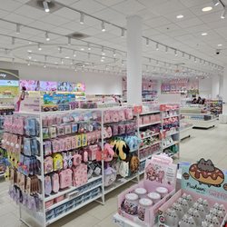 Miniso - Fun.  Light and bright.
