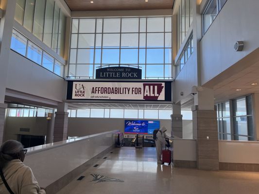 Bill and Hillary Clinton National Airport by null