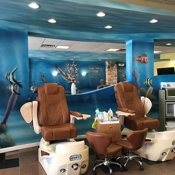 Le Chic Nail Salon - Nail Salons Near Me - Delran, New Jersey