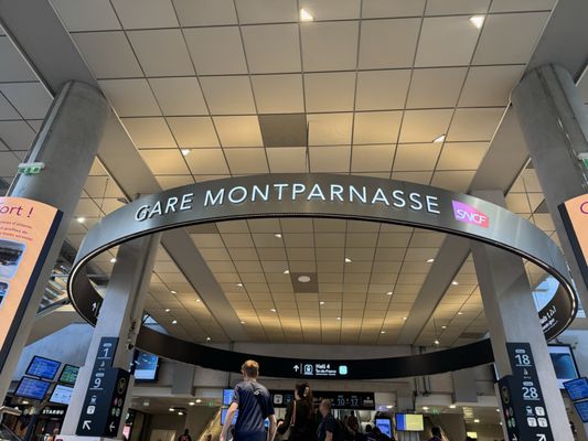 Gare Montparnasse by null