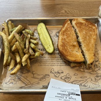 The Melt - My platter of yummy goodness - Sandwiches Near Me - Folsom, California The Melt - My platter of yummy goodness - Sandwiches Near Me - Folsom, California