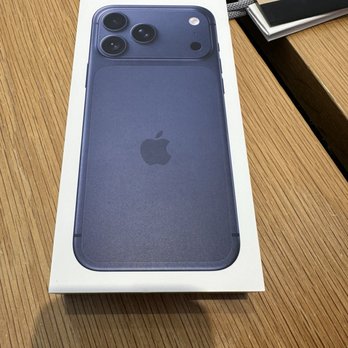 Apple Brea Mall - iPhone 17 Pro Max - Mobile Phones Near Me - Brea, California