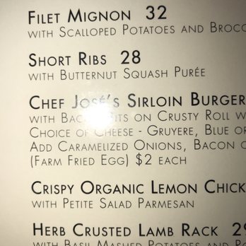 River Oaks Restaurant - New American Near Me - Memphis, Tennessee