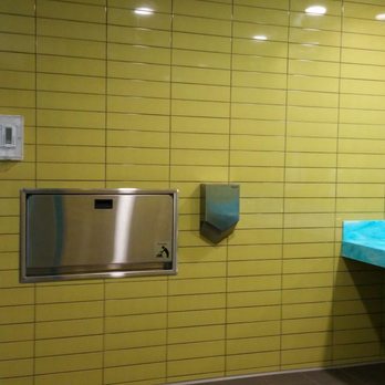 Green Point Campground - Women's bathroom with showers facility - Campgrounds Near Me - Tofino, British Columbia