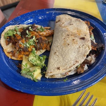 Los Molcajetes - Taco Al pastor. quesadilla al pastor - Mexican Near Me - Puerto Vallarta, JAL