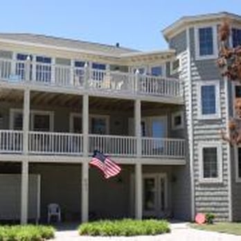 Anchor Realty Group - This rental house is 1 block from Croatan Beach! Available through Anchor. - Real Estate Services Near Me - Virginia Beach, Virginia