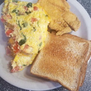 Thumbs Up Diner - Ham, spinach, tomato omelette and chicken - American Near Me - East Point, Georgia Thumbs Up Diner - Ham, spinach, tomato omelette and chicken - American Near Me - East Point, Georgia