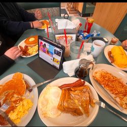Mega Burgers - Everyone's breakfast
