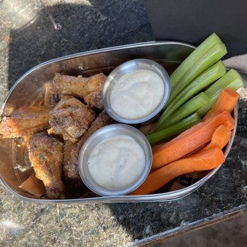 Topgolf - Lemon pepper wings - Golf Near Me - Dallas, Texas