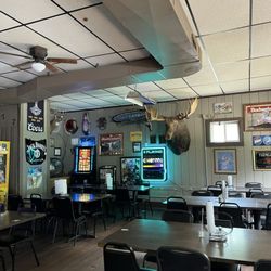 Cougar Bob's Kelletville Tavern