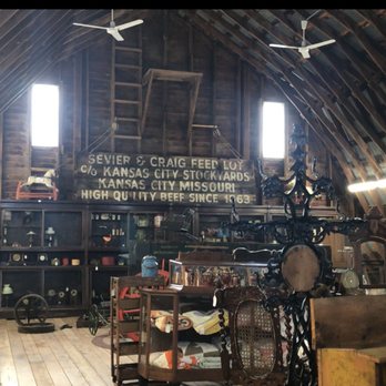 Rock Garden Antique Barn - Antiques Near Me - Fulton, Missouri